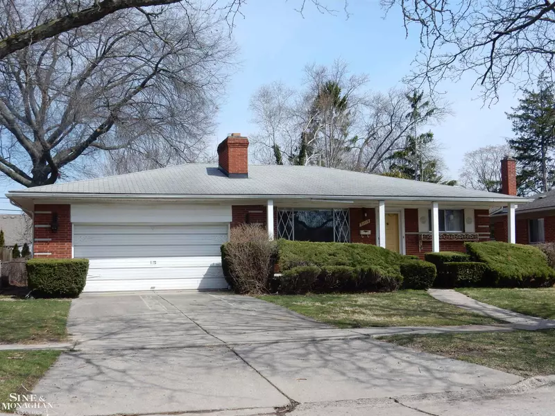 21119 Lennon, Harper Woods, MI 48225