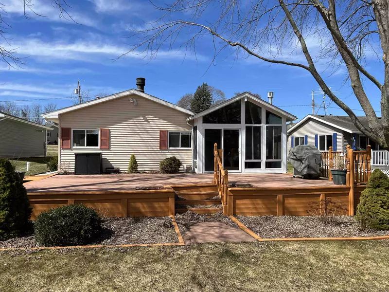 3161 W Huckleberry Trail, Farwell, MI 48622