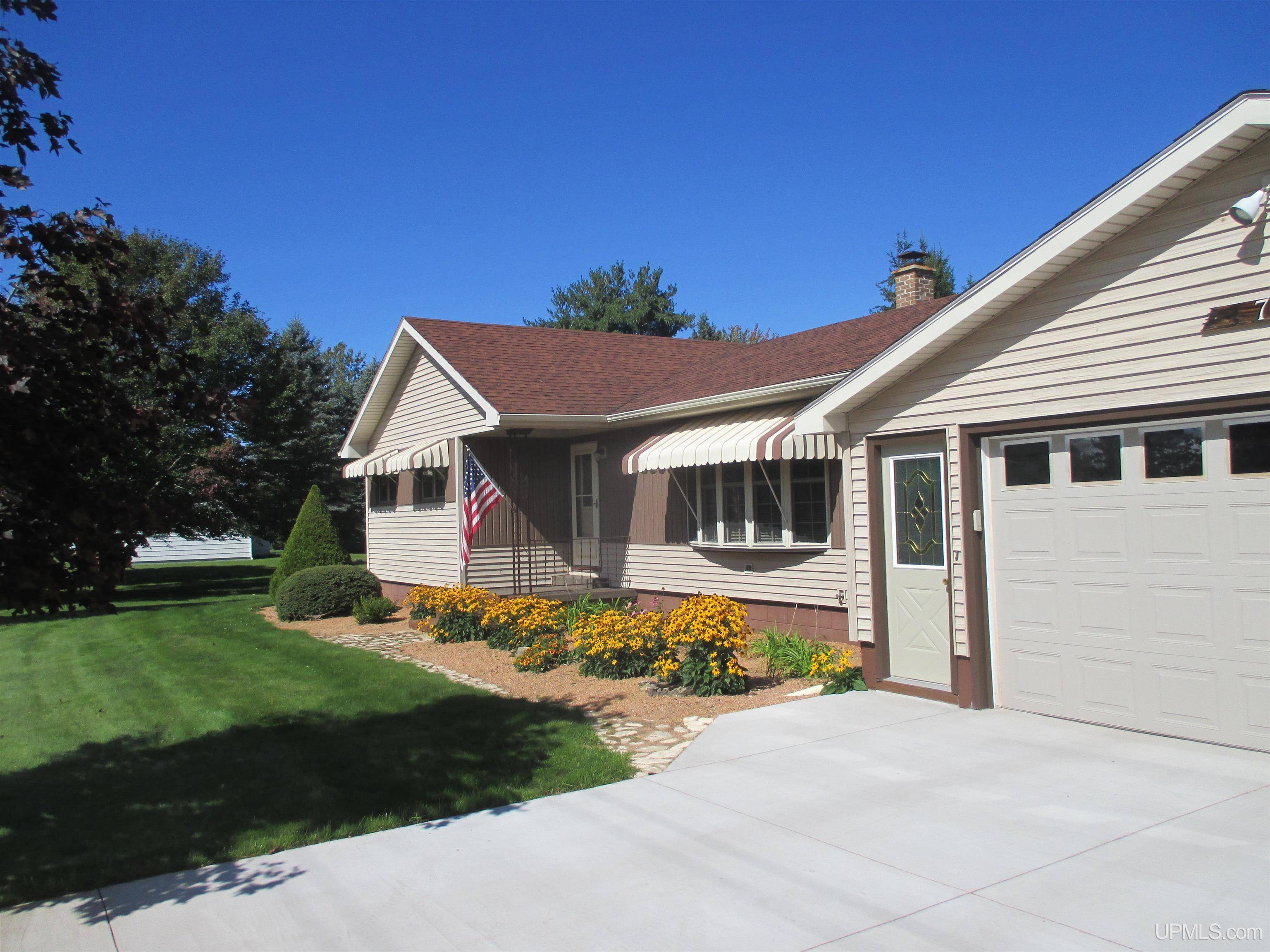 735 Parker Avenue, Ontonagon, MI 49953