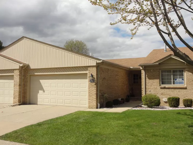 15505 Mary Ct, Clinton Township, MI 48038-4105