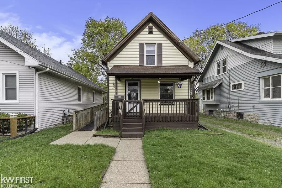 323 S Magnolia, Lansing, MI 48912