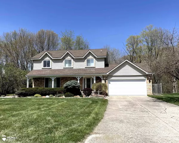 5519 Copley Square,  Grand Blanc,  MI 48439