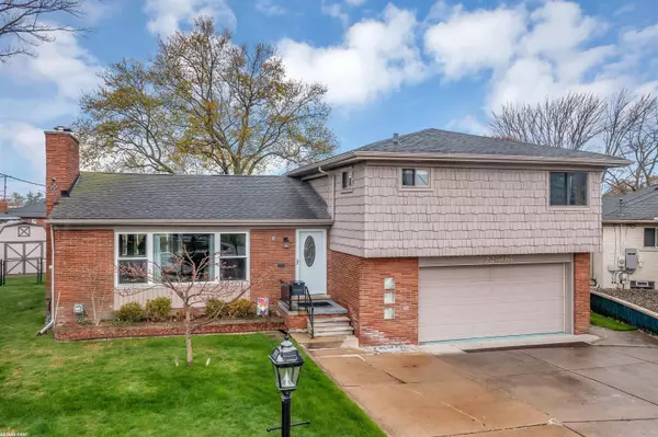 Saint Clair Shores, MI 48081,22506 Shorewood