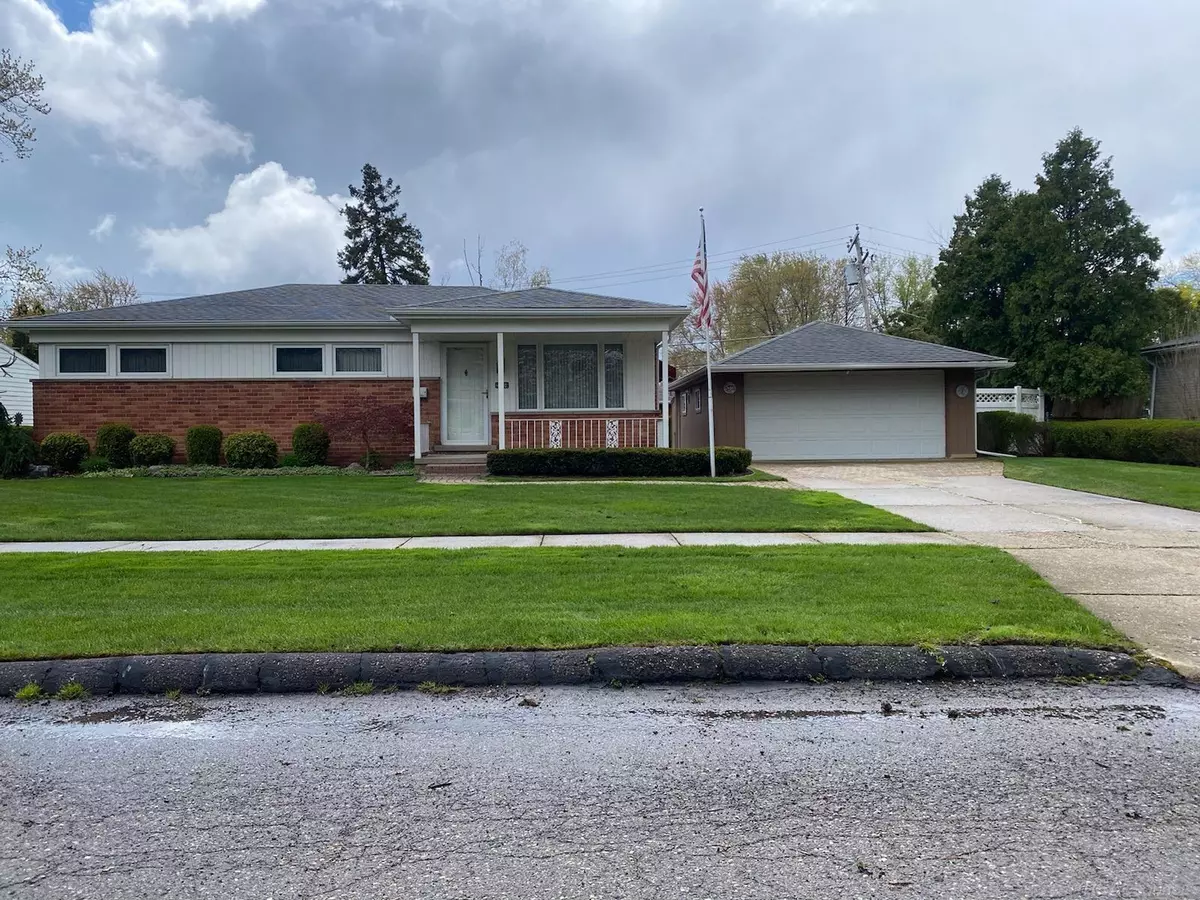 Clinton Township, MI 48035,22900 E Schafer