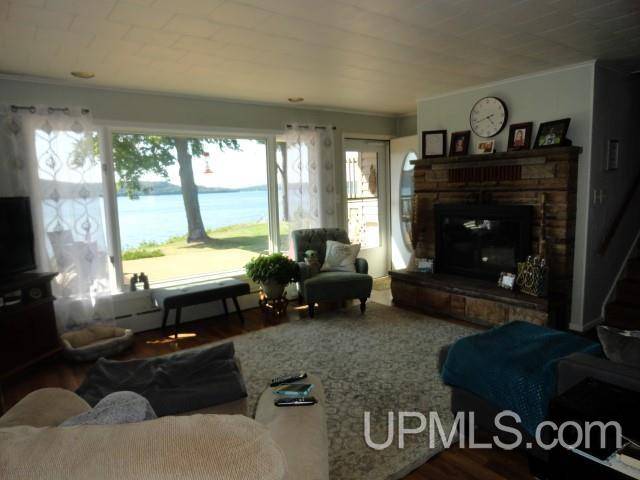 Munising, MI 49862,1478 Washington