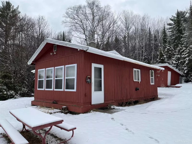 109 Barnhardt, Ishpeming, MI 49849