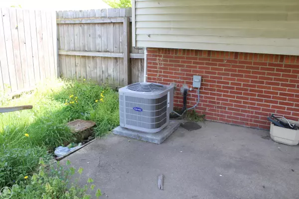 Warren, MI 48091,24625 Panama