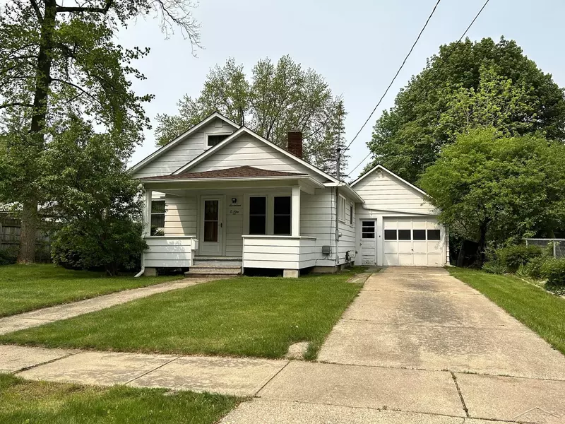 1709 Suncrist St., Midland, MI 48640