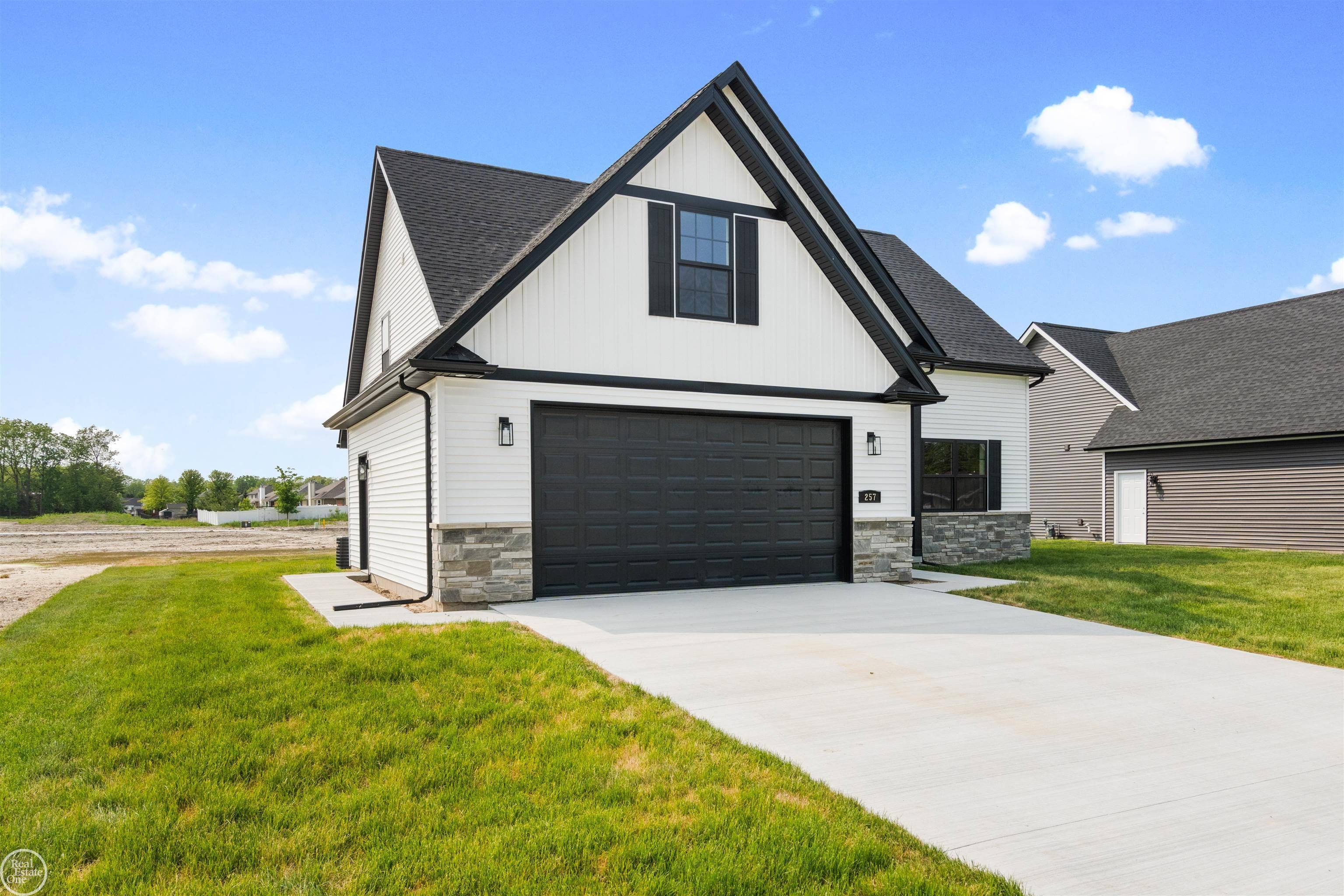 Saint Clair, MI 48079,1 Carney Drive