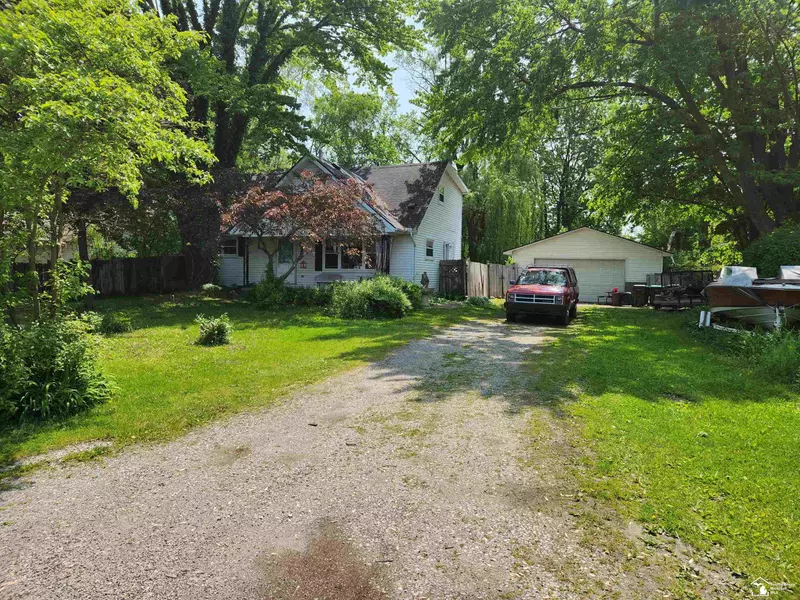13336 Gildersleeve Street, South Rockwood, MI 48179