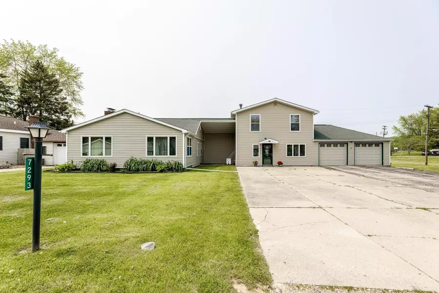 7293 Vine, Lexington, MI 48450