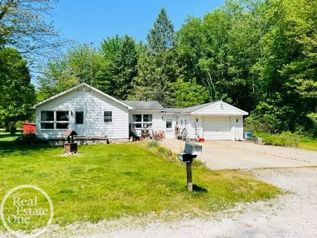 2059 Carmen Drive, Kimball, MI 48074