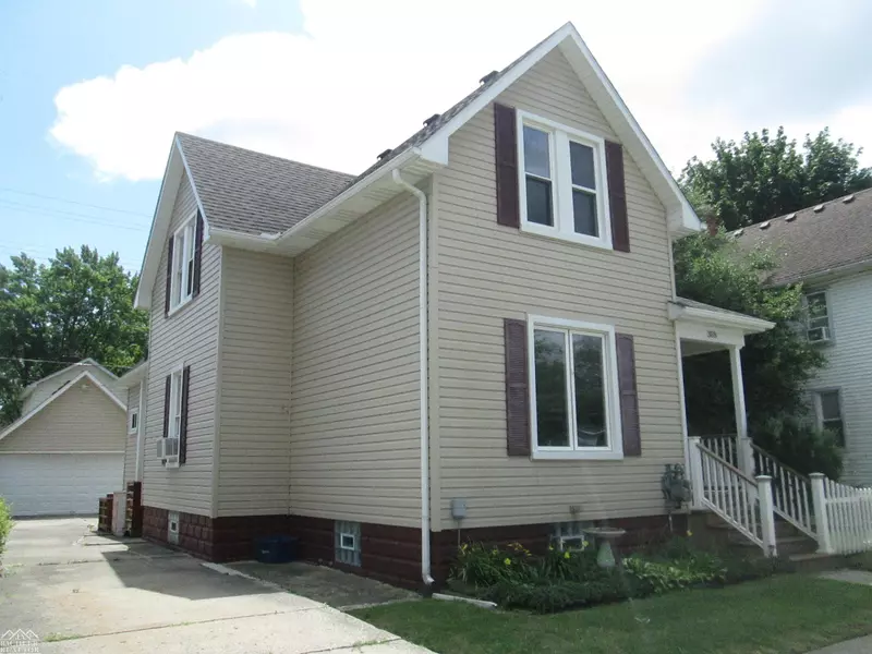 318 N Elizabeth Street, Marine City, MI 48039