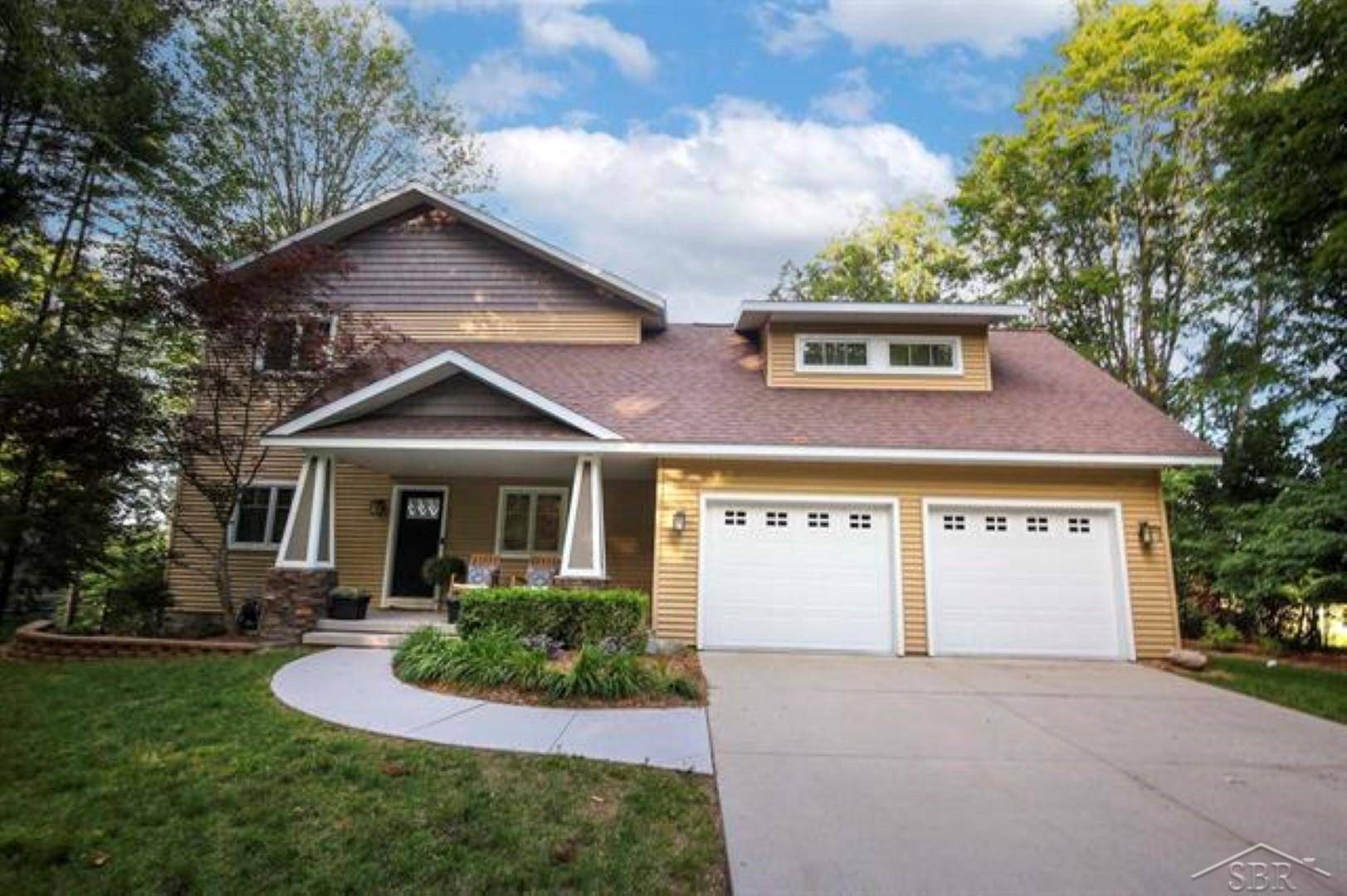 Sanford, MI 48657,4350 N Francis Shores Avenue