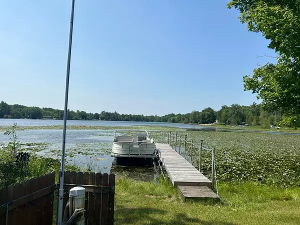 Gladwin, MI 48624,5648 LAKESIDE DRIVE