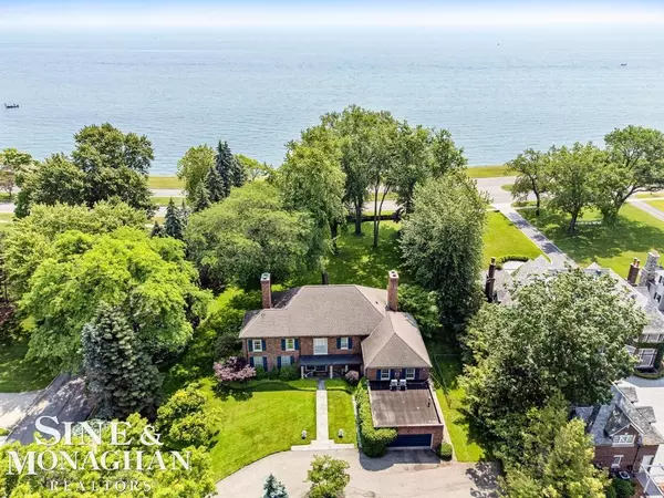 Grosse Pointe Shores, MI 48236,681 Lake Shore Road