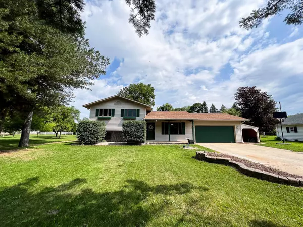 1605 E Deckerville Road,  Caro,  MI 48723