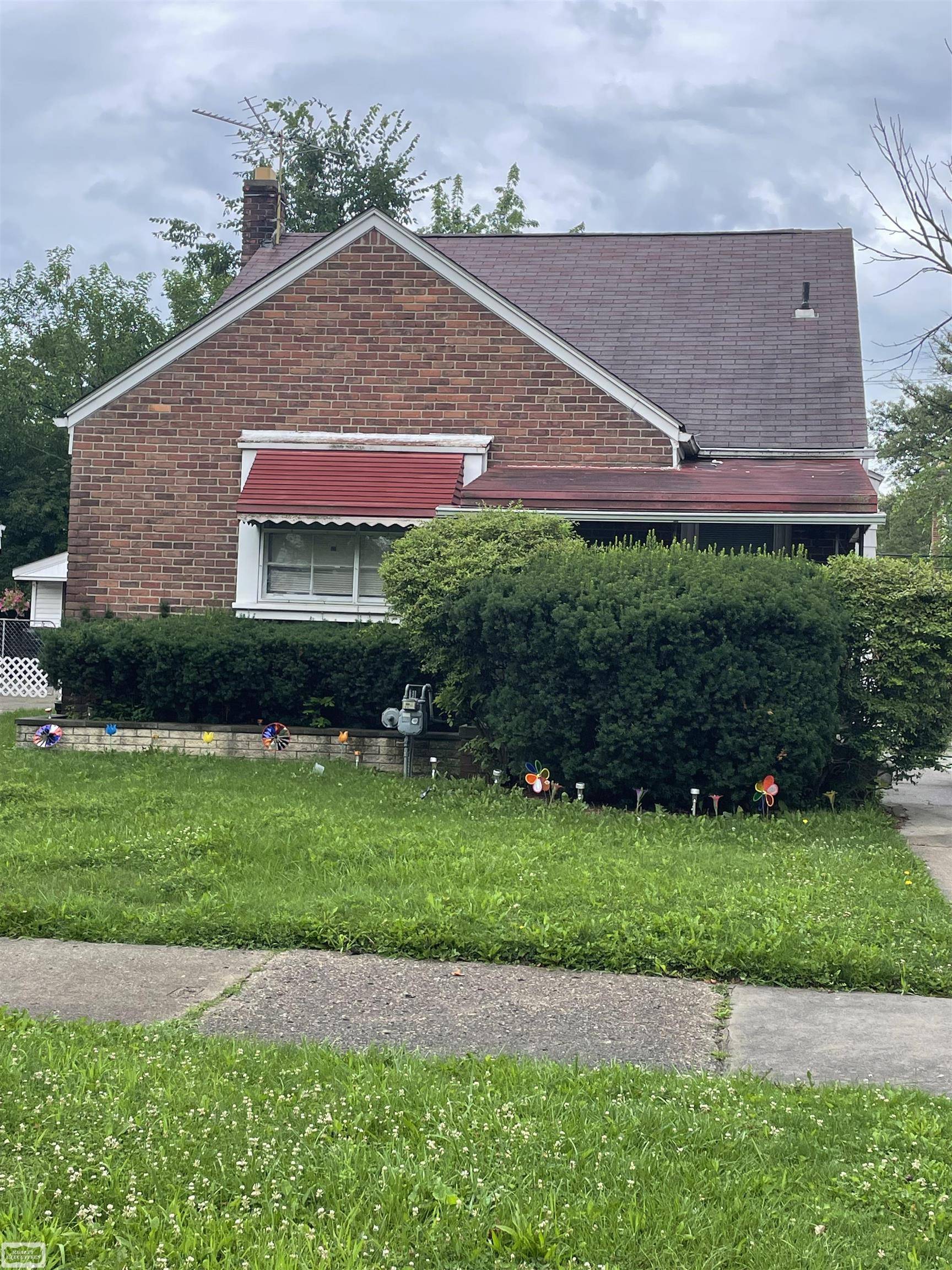 5966 Marseilles, Detroit, MI 48224-1324