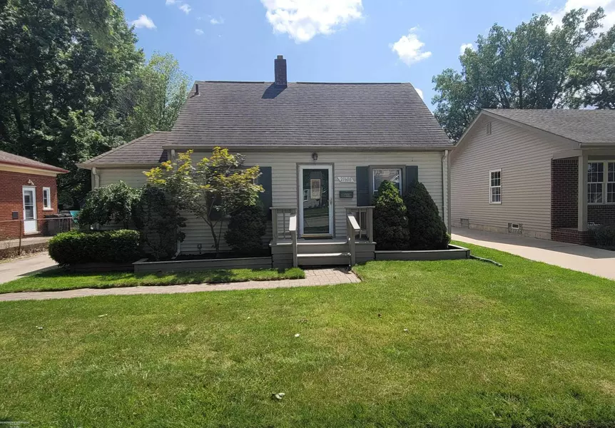 21608 Fresard Street, Saint Clair Shores, MI 48080