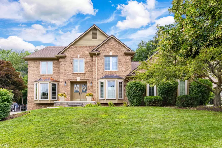 3740 Merriweather Lane, Rochester Hills, MI 48306