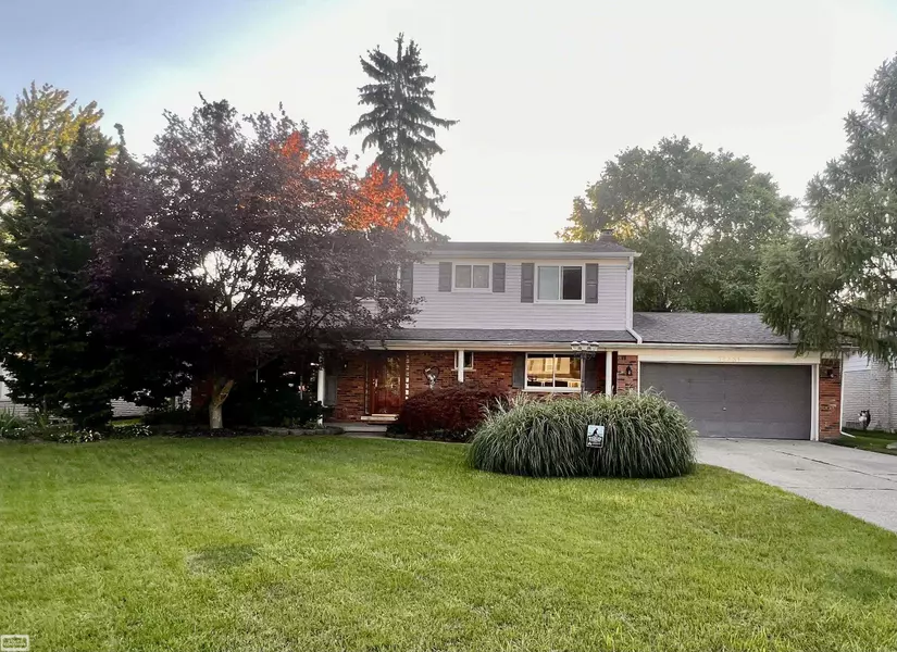 38431 Foxcroft Street, Harrison Twp, MI 48045