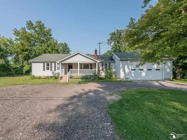 7433 Summerfield Road, Petersburg, MI 49270