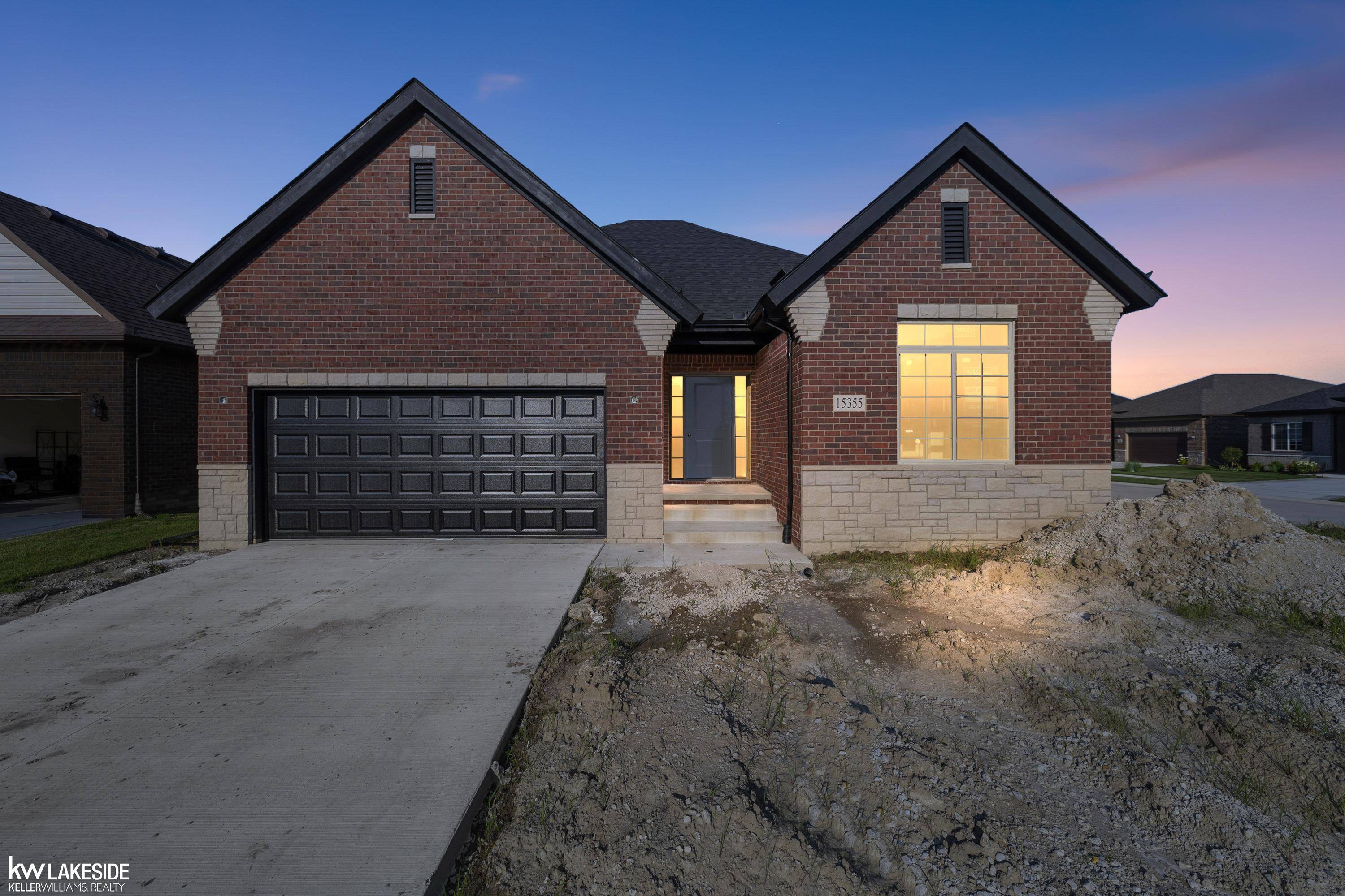 15305 Eton Pointe Drive, Clinton Township, MI 48035