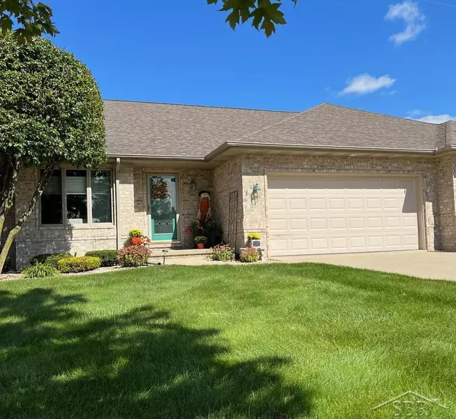 7220 Spring Lake Trail, Saginaw, MI 48603