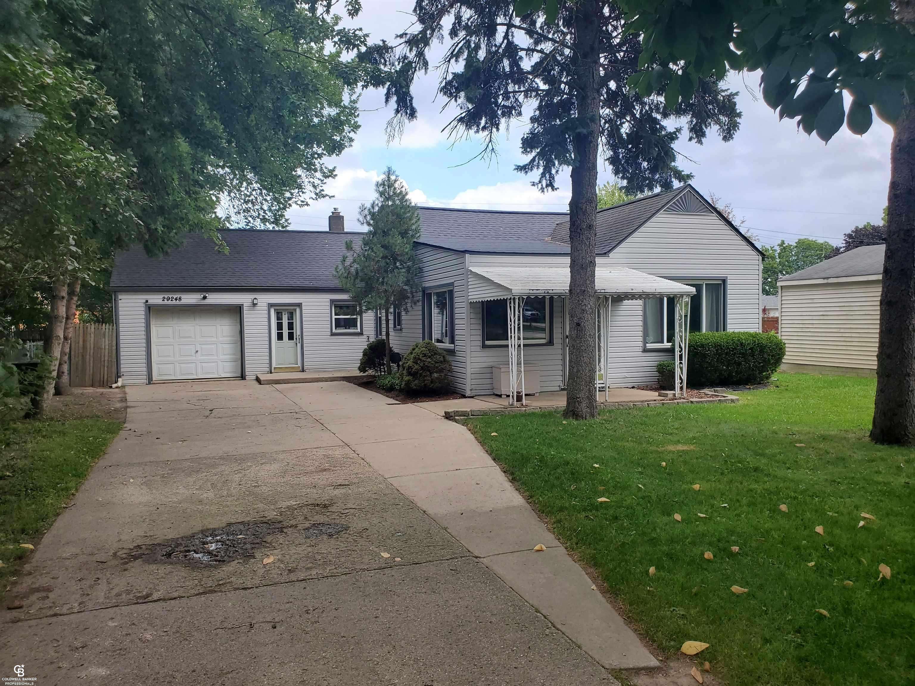 29248 Galloway Street, Roseville, MI 48066