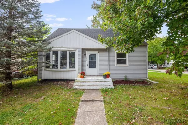 453 Riverside Avenue,  Adrian,  MI 49221