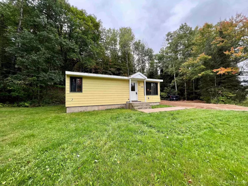 139 M73 Highway, Iron River, MI 49935