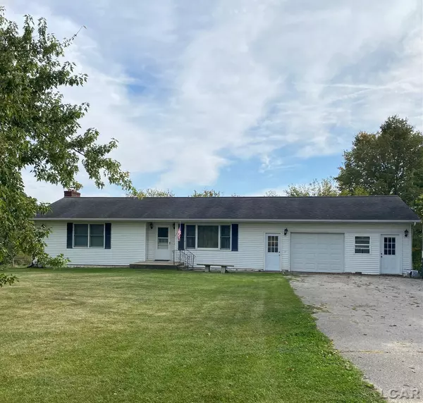 2933 Hunt Road, Adrian, MI 49221