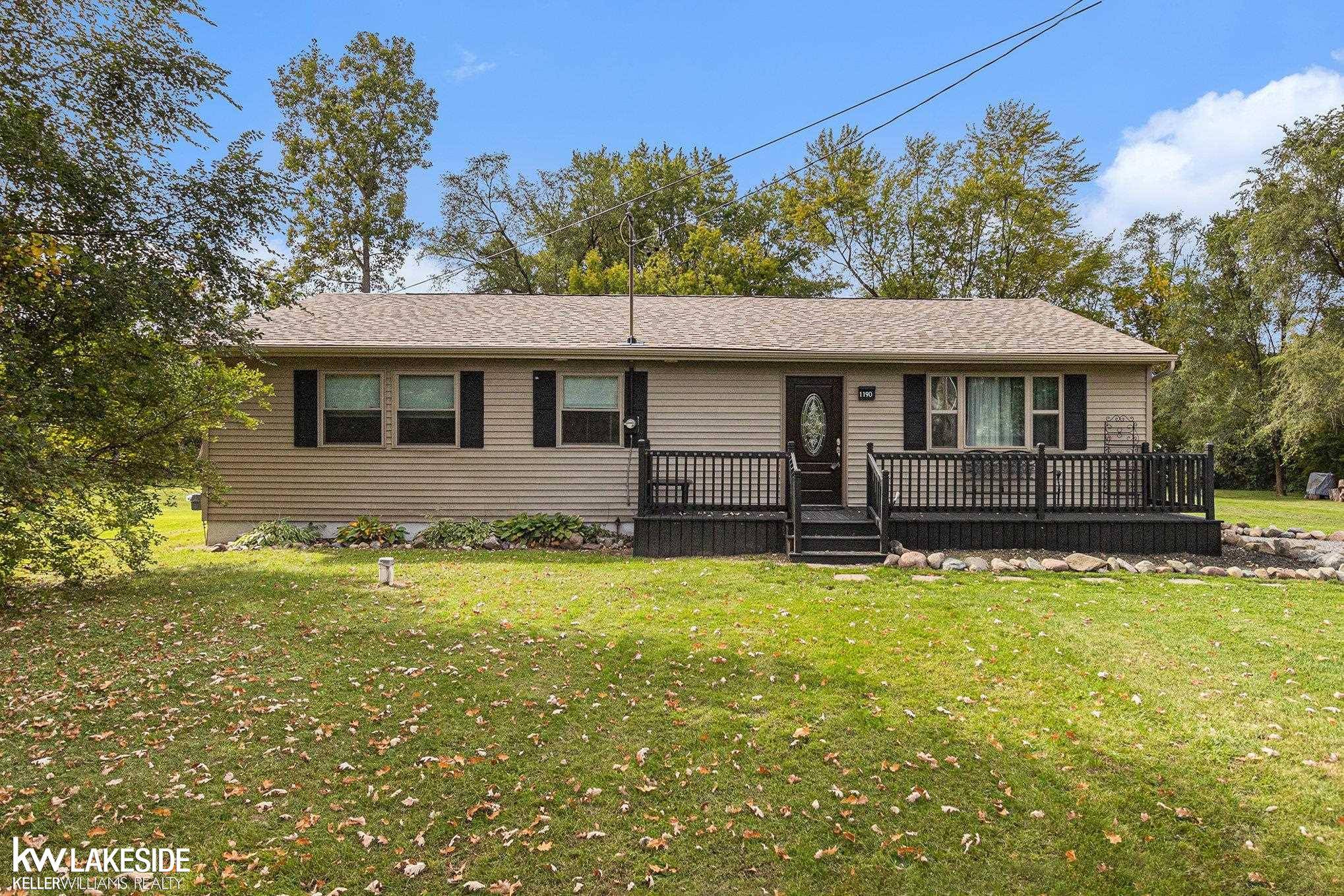 1190 Adams Road, Burton, MI 48509