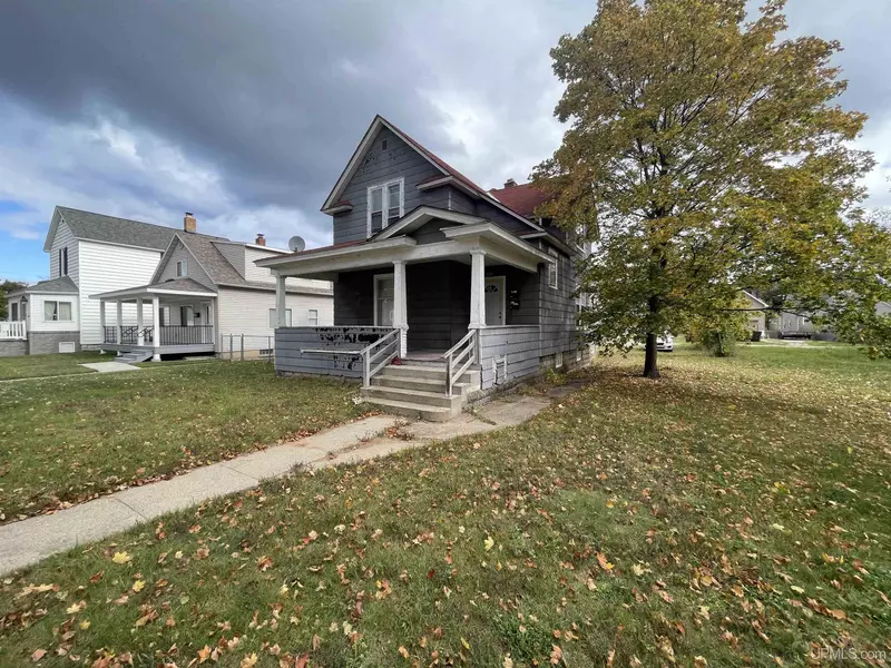 309 S 19th Street, Escanaba, MI 49829