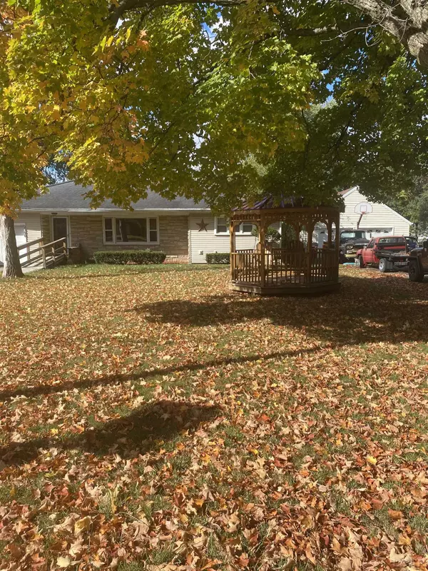 2390 Airport Road, Adrian, MI 49221