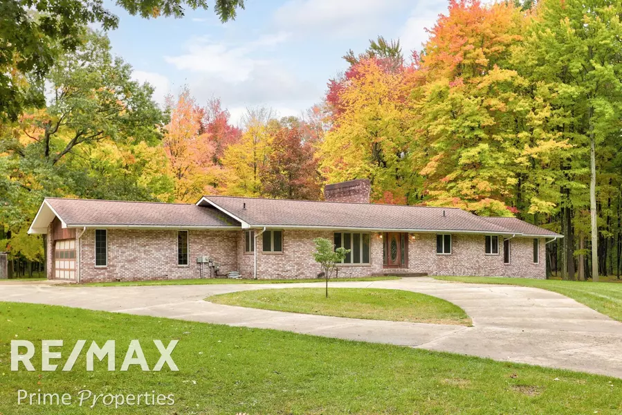 7375 Moorish Road, Bridgeport, MI 48722-9768