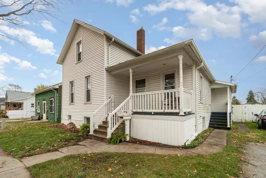 2408 Garfield Avenue, Bay City, MI 48708