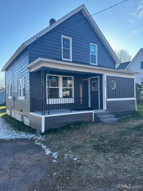 135 Silver Street, Ishpeming, MI 49849