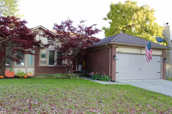 53880 Meadow View Lane, New Baltimore, MI 48047