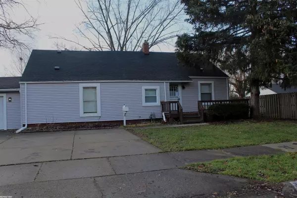 Harper Woods, MI 48225,19900 woodcrest Street