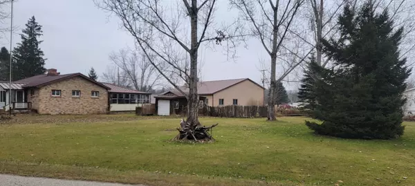 320 N Michigan Avenue, Omer, MI 48749