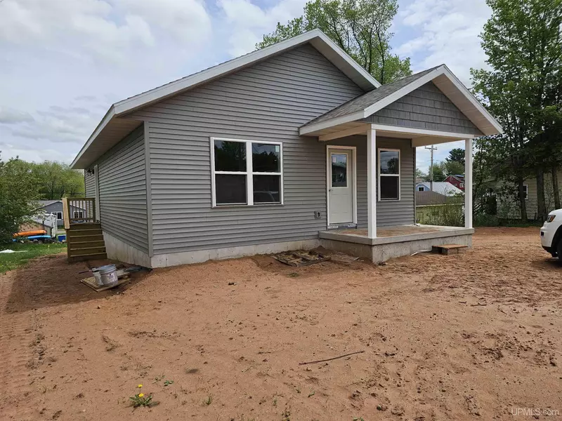 175 Silver Street, Ishpeming, MI 49849