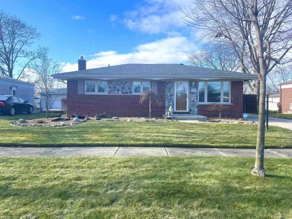 35169 Simon Drive, Clinton Township, MI 48035