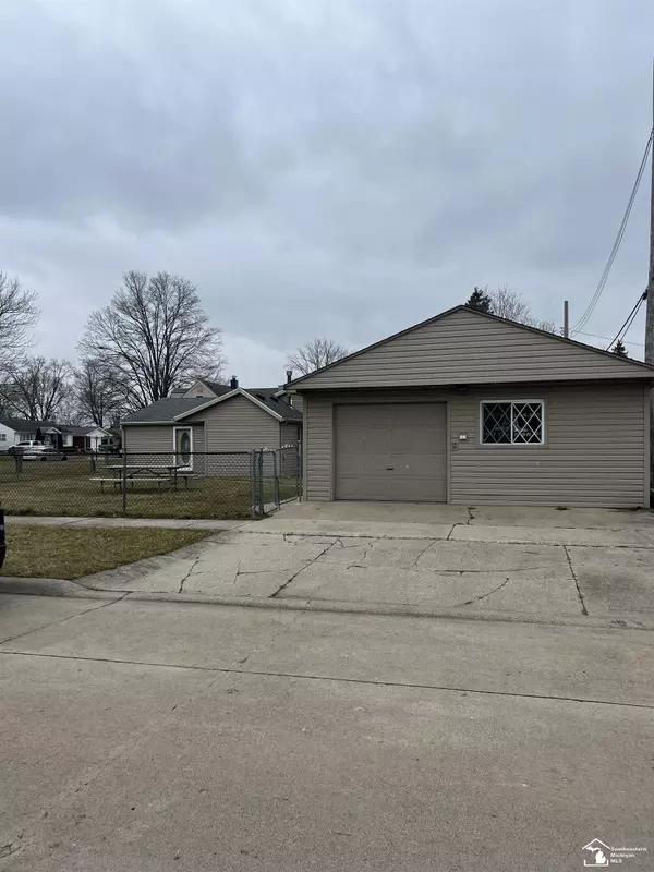 Rockwood, MI 48173,21714 Mckinley Street