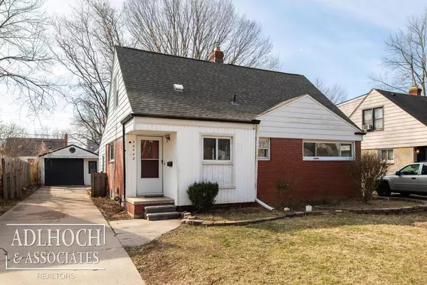 20442 Lancaster Street,  Harper Woods,  MI 48225