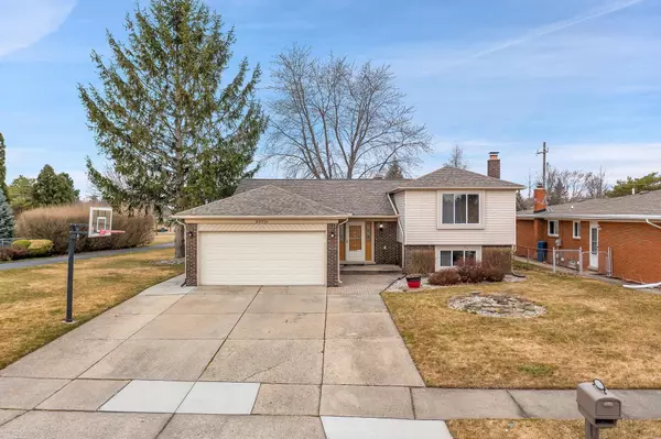 35751 Candlewood Drive, Sterling Heights, MI 48312