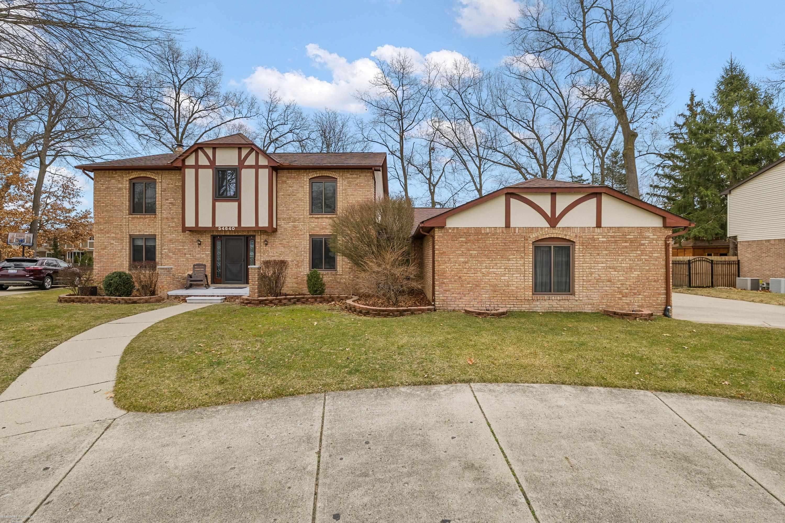 54640 Iroquois Lane, Shelby Twp, MI 48315