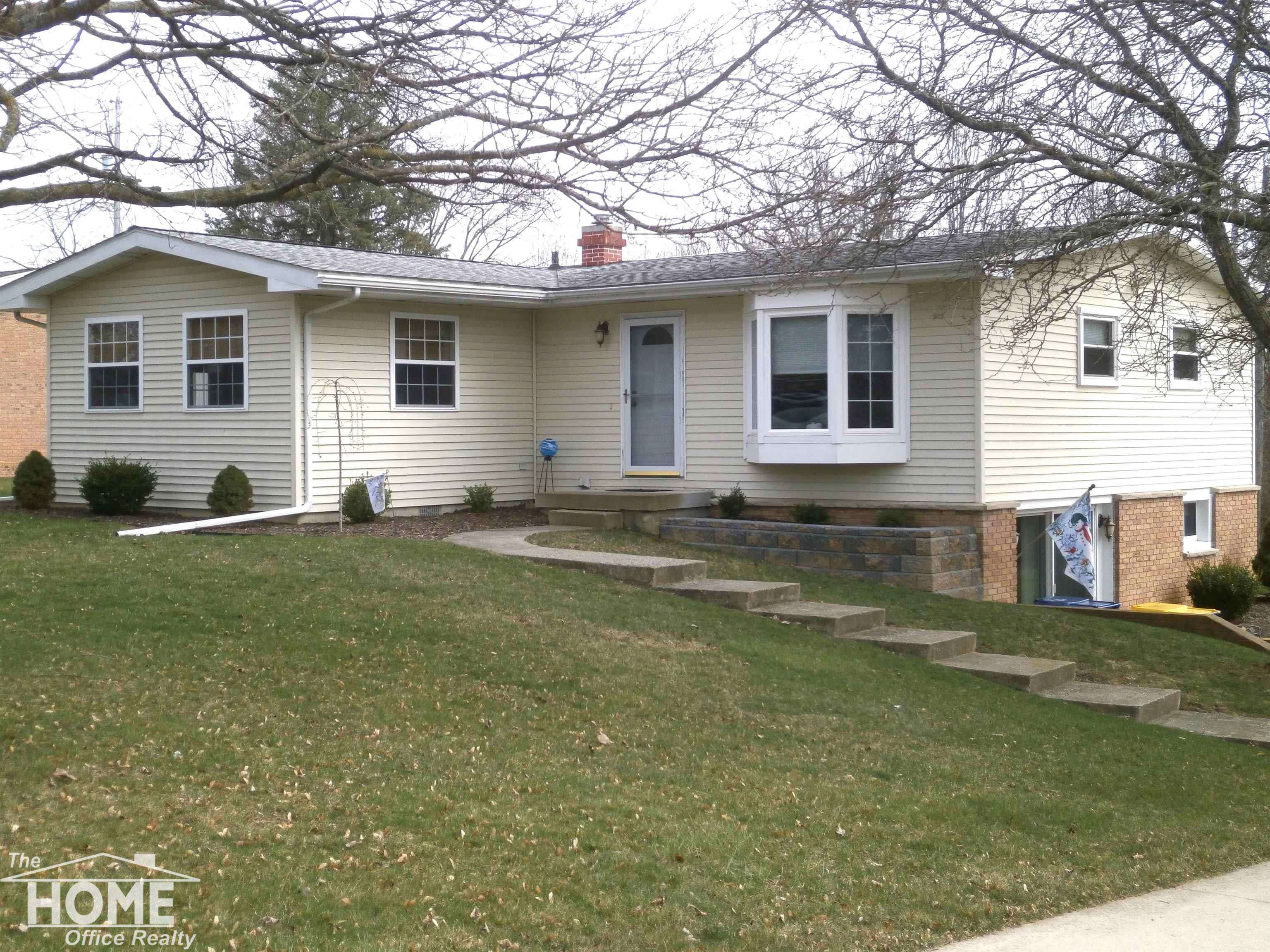 Corunna, MI 48817,611 Crestview Drive