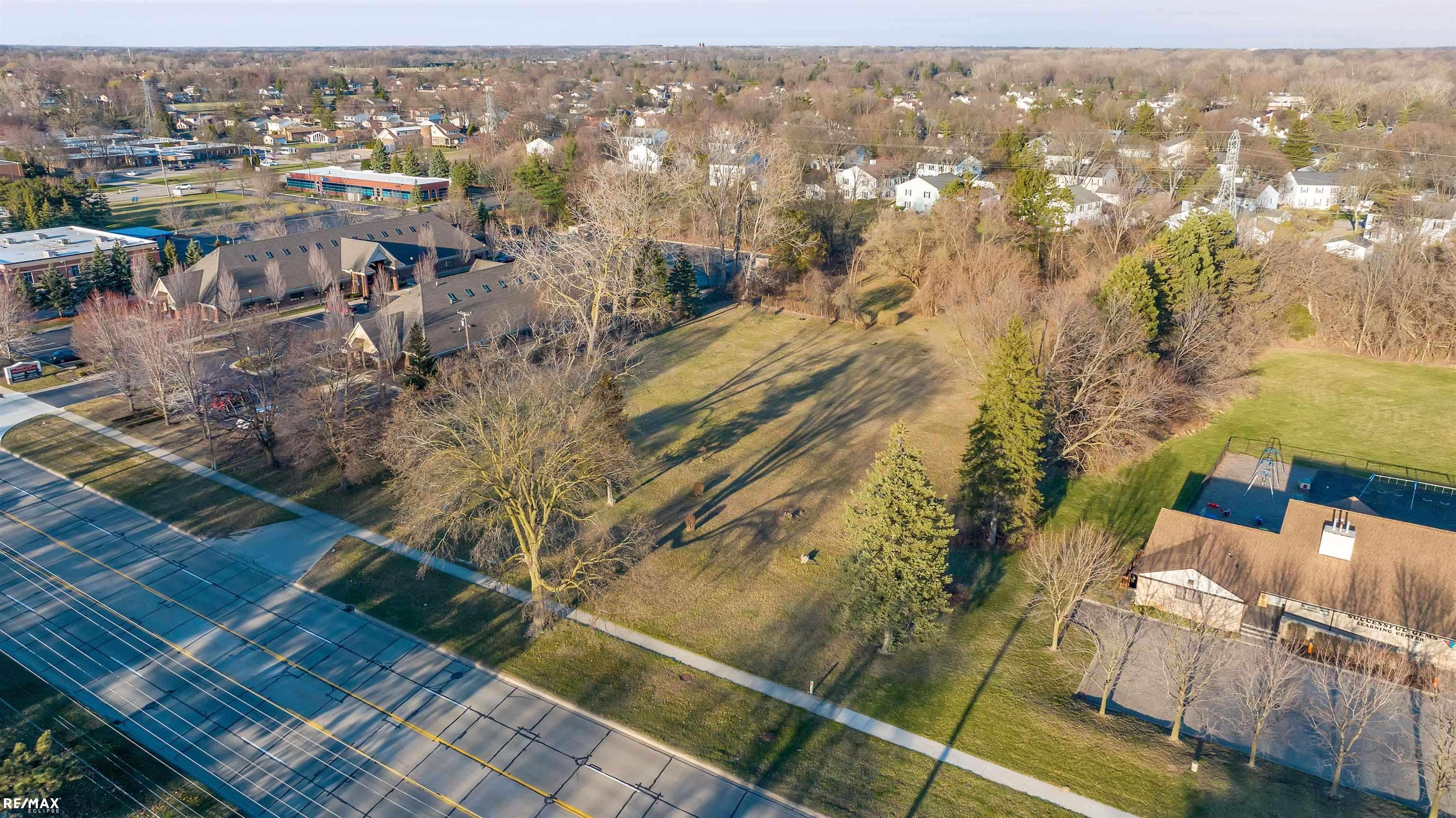 38750 Garfield Road, Clinton Township, MI 48038