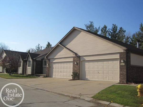 20463 Brandonwood Drive, Clinton Township, MI 48038